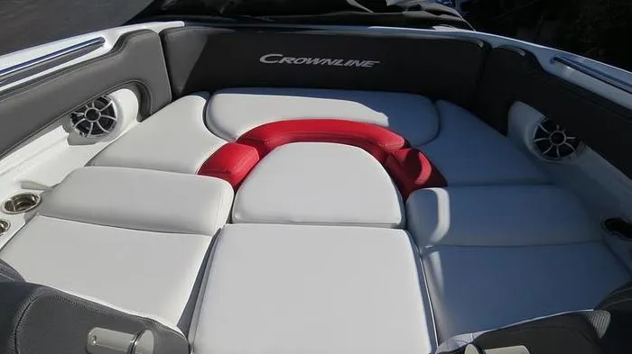 Slide: The Image of Crownline Boats 250 XSS Bowrider 2024 - 9