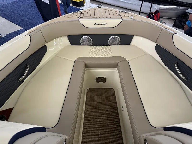 Slide: The Image of Chris-Craft SPORTSTER 28 MS WAKE SURF 2026 - 3