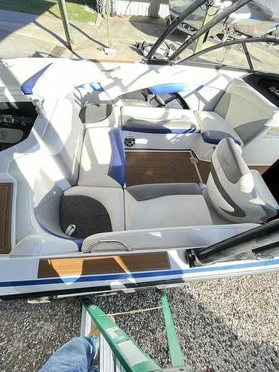 Slide: The Image of Tigé R20 Bowrider 2014 - 2