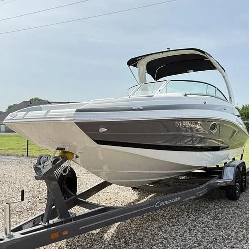 Slide: The Image of Crownline Boats E255 Bowrider 2022 - 19