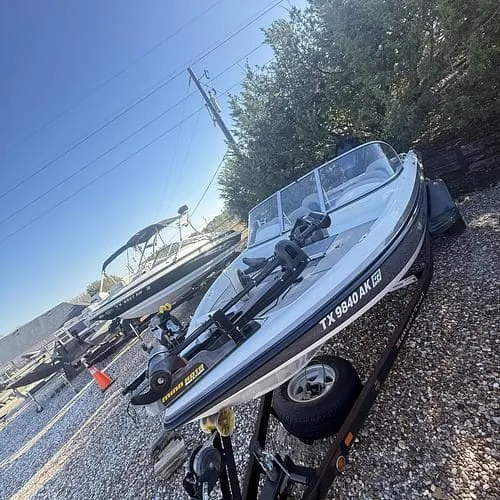 Slide: The Image of Ranger Reata 190 Fish/Ski 2007 - 15