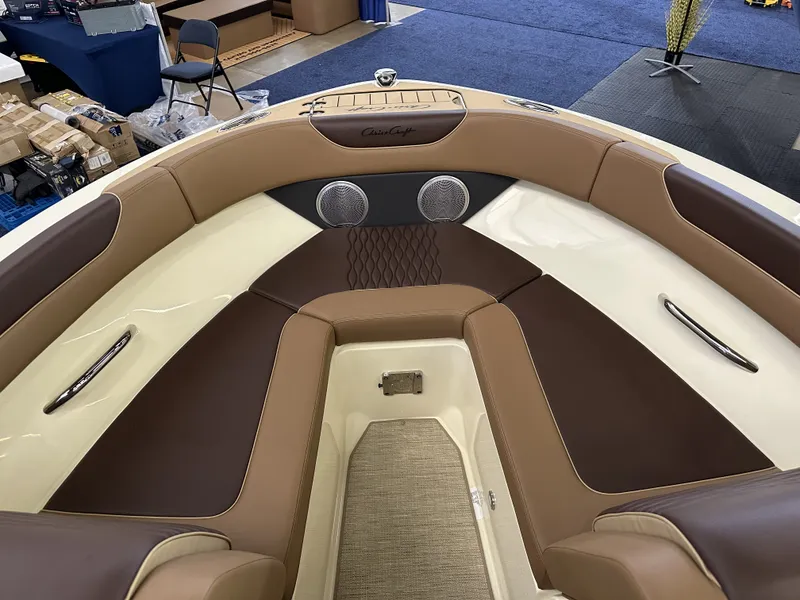 Slide: The Image of Chris-Craft SPORTSTER 25 MR WAKE SURF 2026 - 3