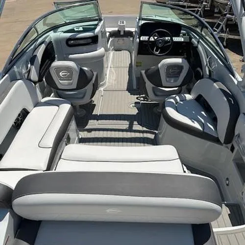 Slide: The Image of Crownline Boats E235 Wake/Surf 2024 - 8