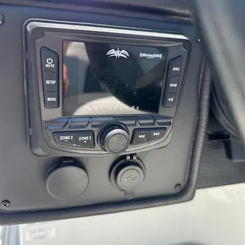 Slide: The Image of Crownline Boats E235 Wake/Surf 2024 - 15