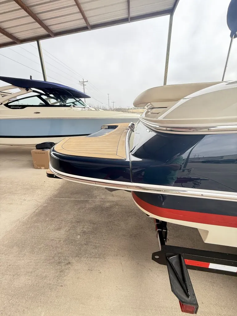 Slide: The Image of Chris-Craft SPORTSTER 25 MR 2026 - 18