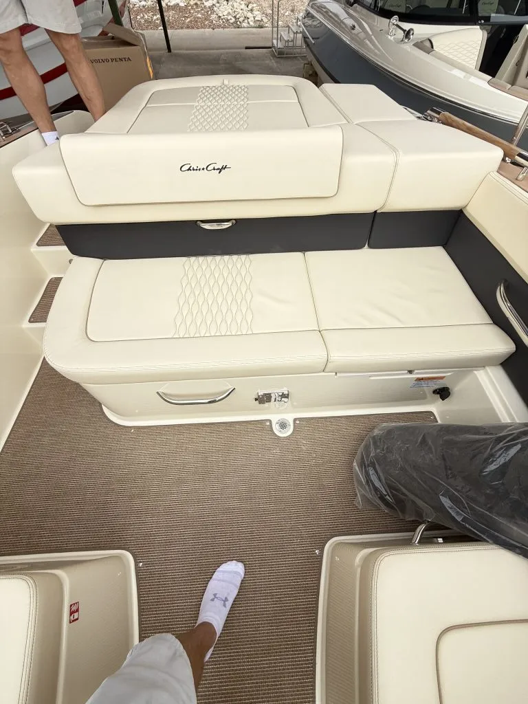 Slide: The Image of Chris-Craft SPORTSTER 25 MR 2026 - 1