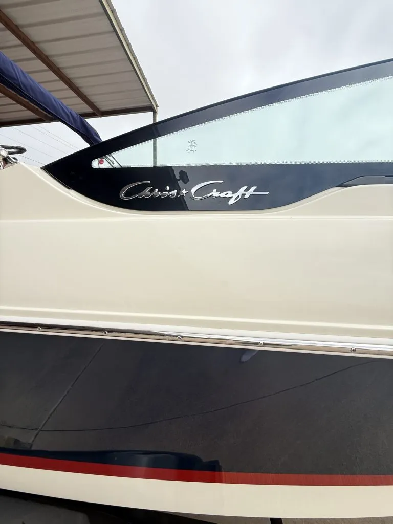 Slide: The Image of Chris-Craft SPORTSTER 25 MR 2026 - 15
