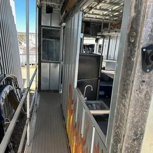 Slide: The Image of Custom Food/Delivery Boat Pontoon/Tritoon Food/Delivery 2021 - 9