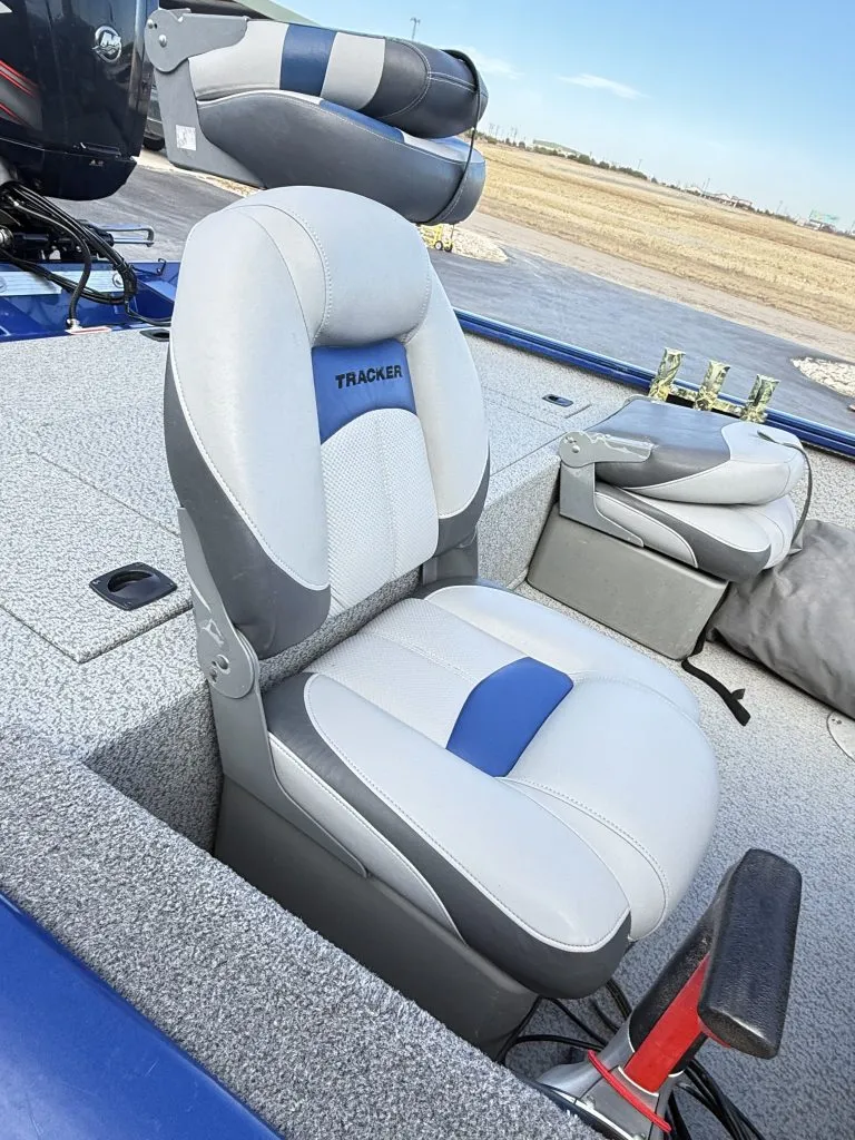 Slide: The Image of Tracker Boats PRO TEAM 175 TF 2016 - 7