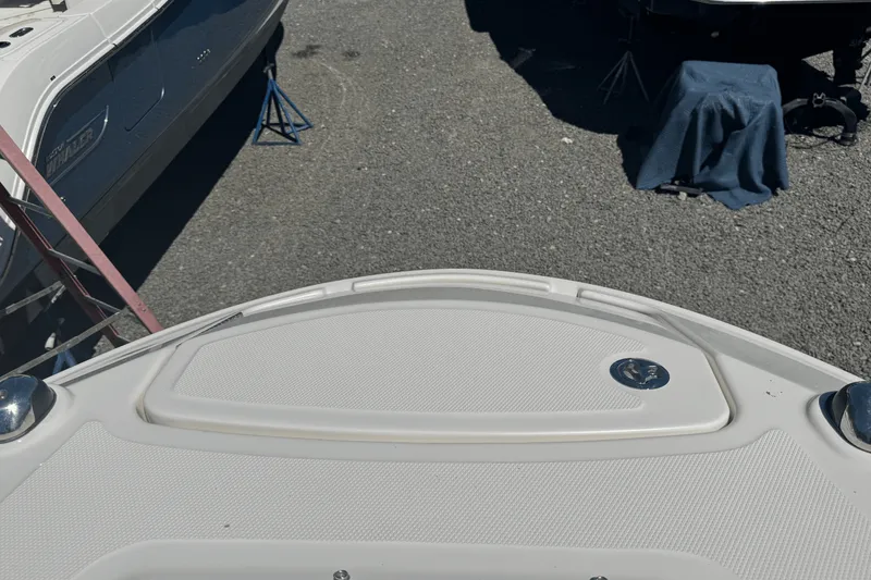 Slide: The Image of Sea Ray SLX 350 OB 2017 - 37