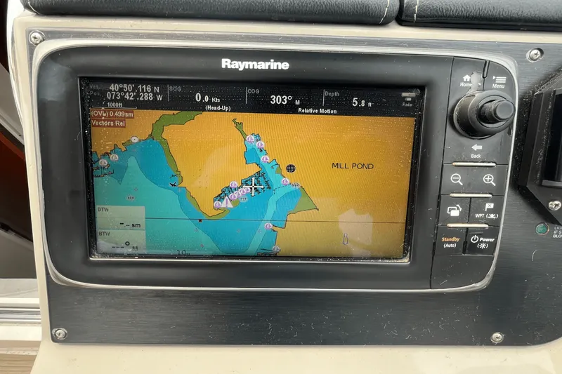 Slide: The Image of Sea Ray 350 SUNDANCER 2014 - 28