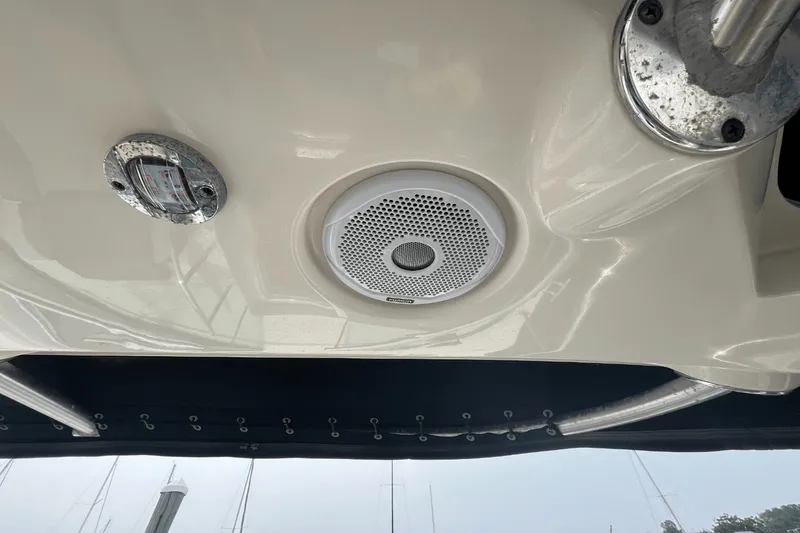 Slide: The Image of Sea Ray 350 SUNDANCER 2014 - 48