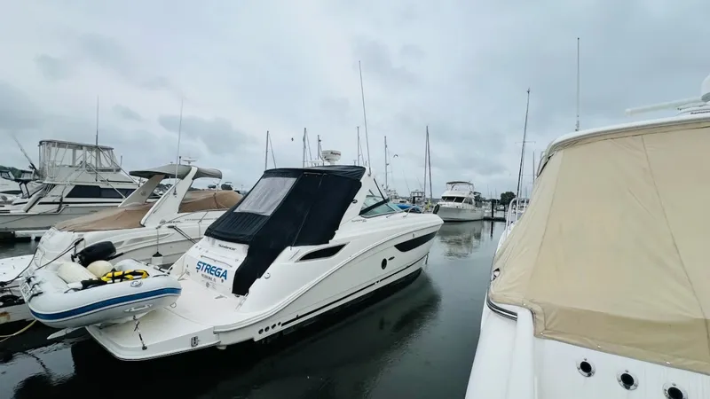 Slide: The Image of Sea Ray 350 SUNDANCER 2014 - 2