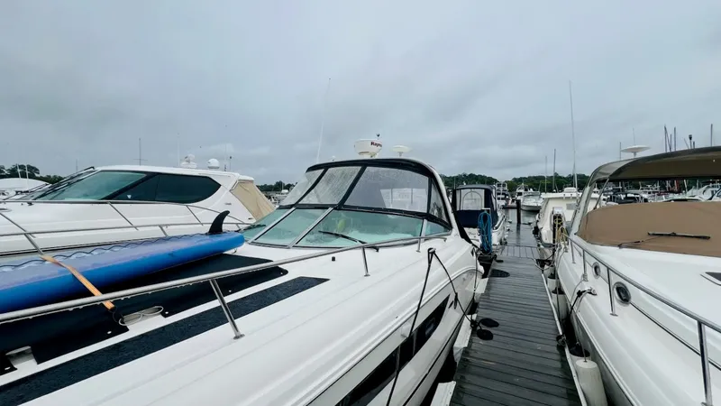 Slide: The Image of Sea Ray 350 SUNDANCER 2014 - 4