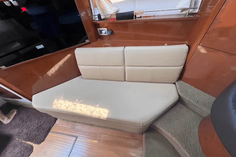 Slide: The Image of Sea Ray 350 SUNDANCER 2014 - 44