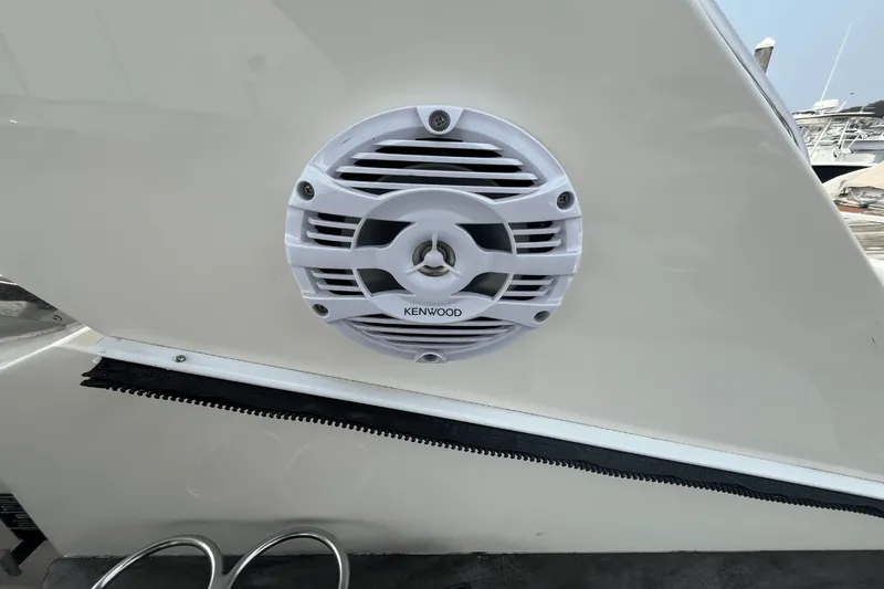 Slide: The Image of Sea Ray 350 SUNDANCER 2014 - 48