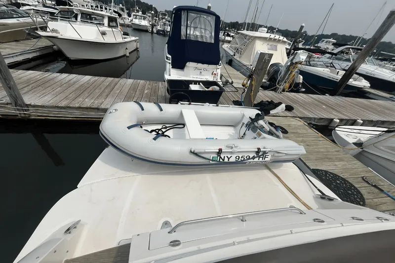 Slide: The Image of Sea Ray 350 SUNDANCER 2014 - 55