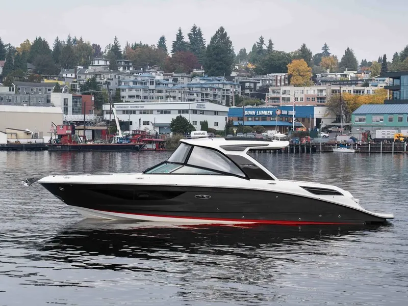 Slide: The Image of Sea Ray 350 SLX 2021 - 1