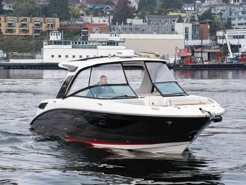 Slide: The Image of Sea Ray 350 SLX 2021 - 3