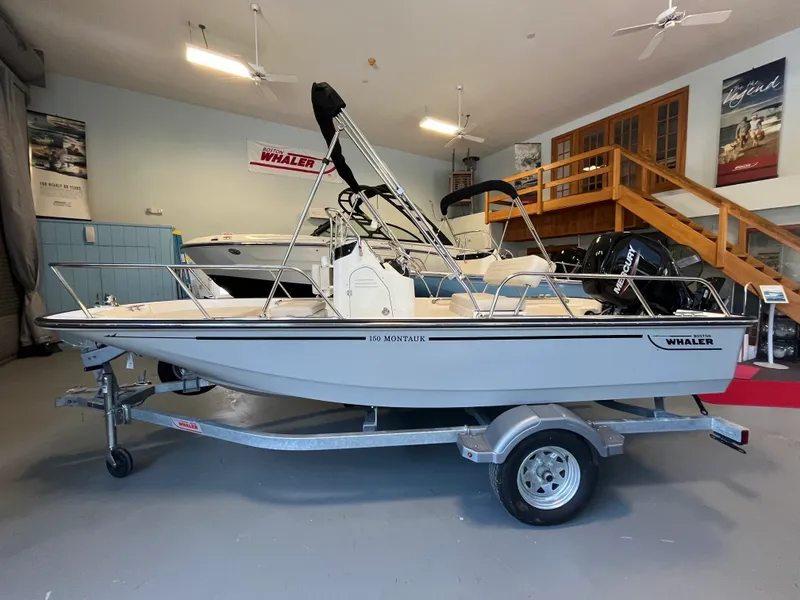 The Image of Boston Whaler 150 Montauk 2026 - 0