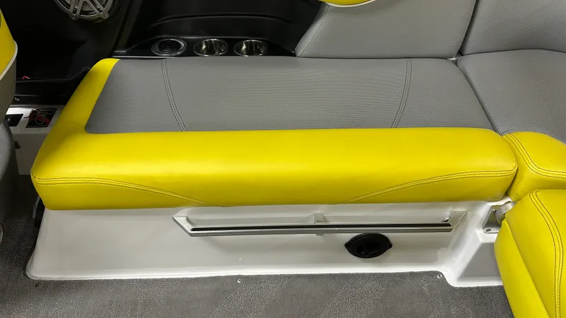 Slide: The Image of Mastercraft X30 2015 - 18