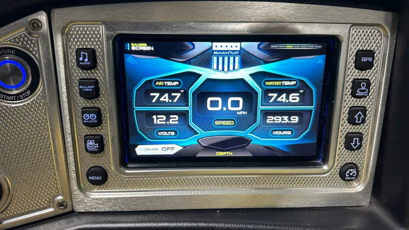 Slide: The Image of Mastercraft X30 2015 - 48
