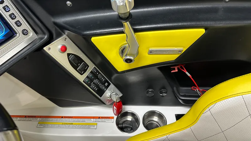 Slide: The Image of Mastercraft X30 2015 - 45