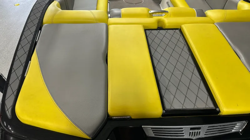 Slide: The Image of Mastercraft X30 2015 - 10