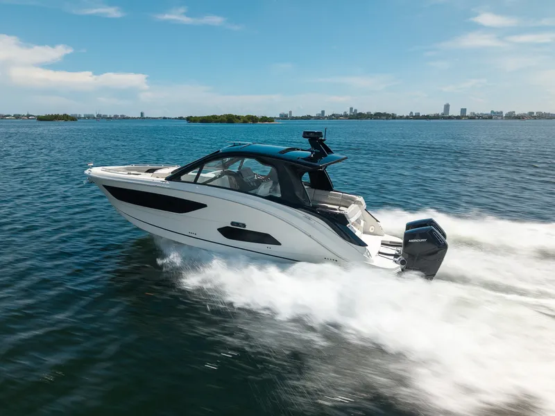 Slide: The Image of Sea Ray Sundancer 370 Outboard 2026 - 5