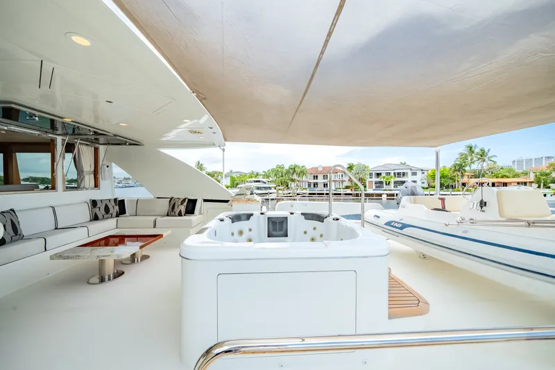 Slide: The Image of Ocean Alexander 90 SKY LOUNGE 2016 - 56