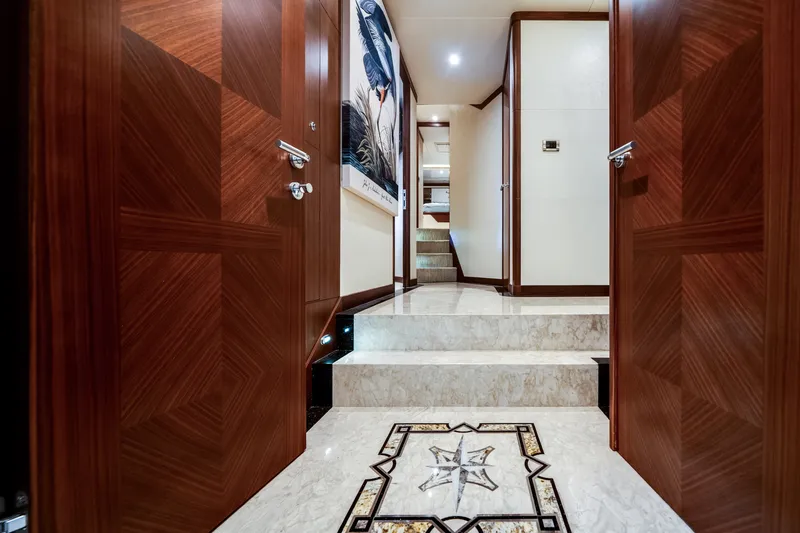 Slide: The Image of Ocean Alexander 90 SKY LOUNGE 2016 - 29