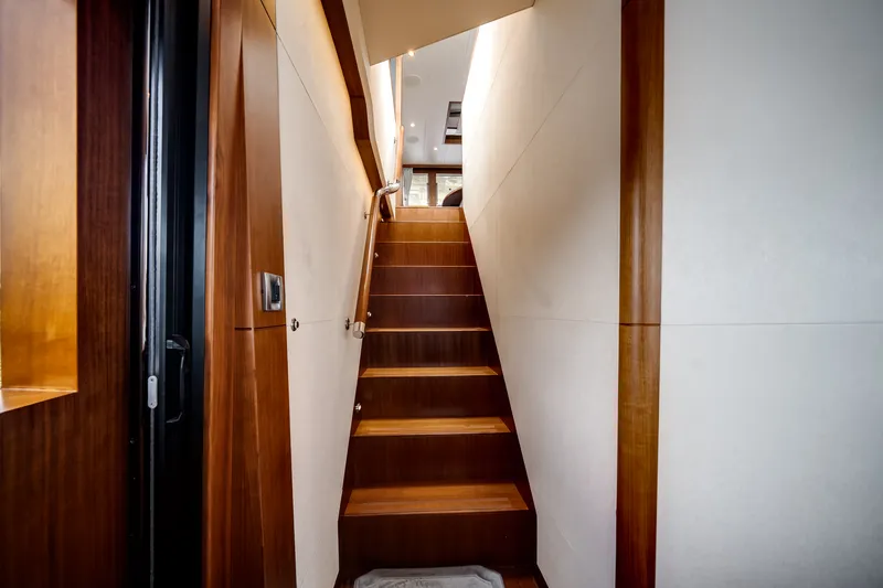 Slide: The Image of Ocean Alexander 90 SKY LOUNGE 2016 - 42