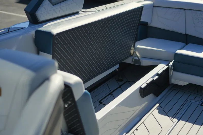 Slide: The Image of Nautique Super Air Nautique S25 2027 - 16