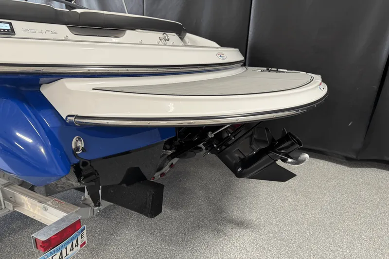 Slide: The Image of Monterey 224FS 2022 - 15