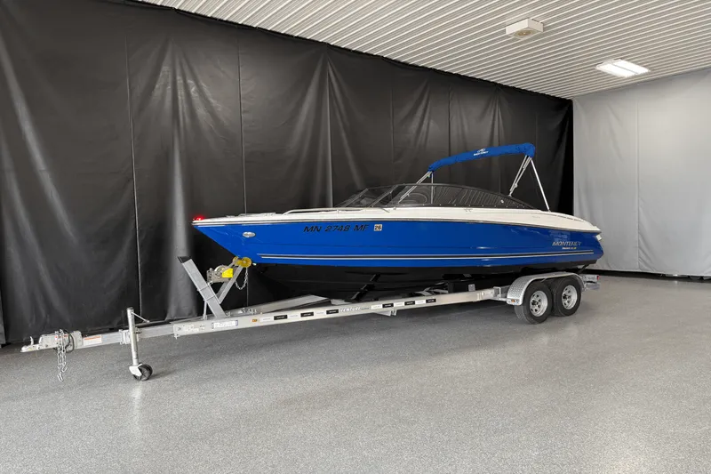 Slide: The Image of Monterey 224FS 2022 - 2