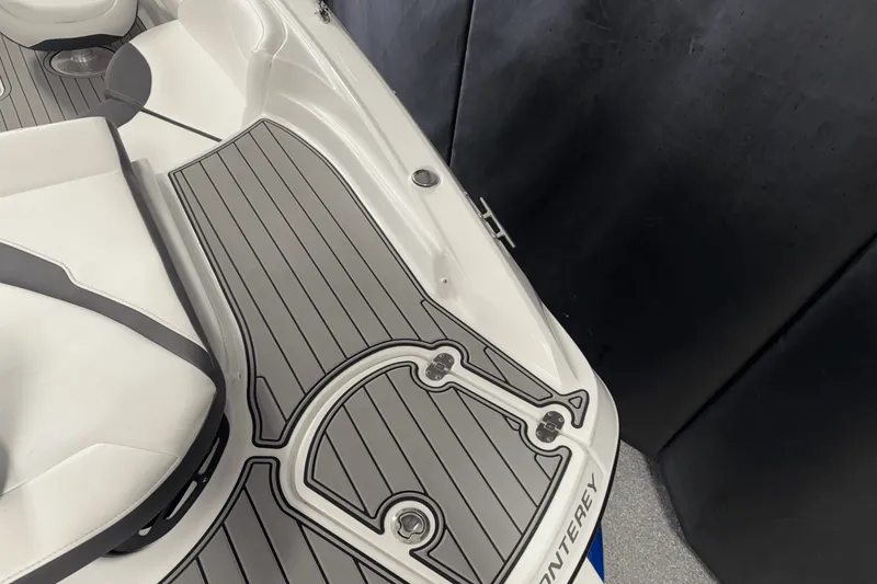 Slide: The Image of Monterey 224FS 2022 - 28