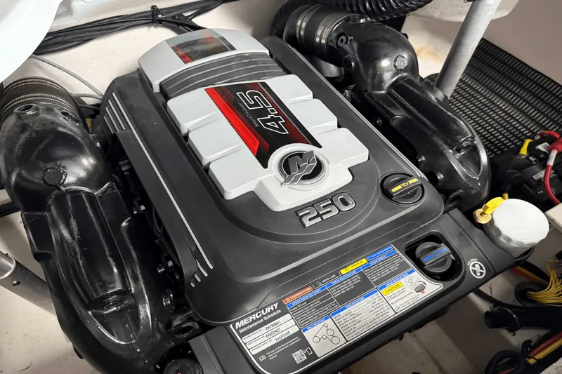 Slide: The Image of Monterey 224FS 2022 - 36