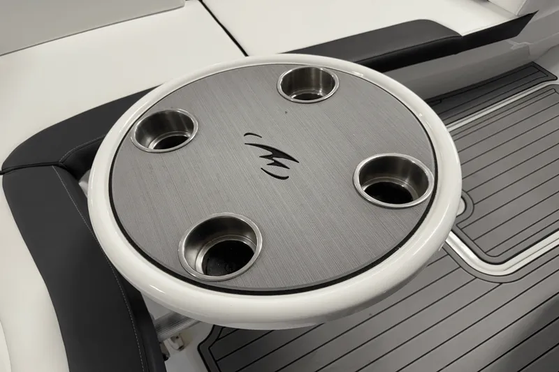 Slide: The Image of Monterey 224FS 2022 - 40