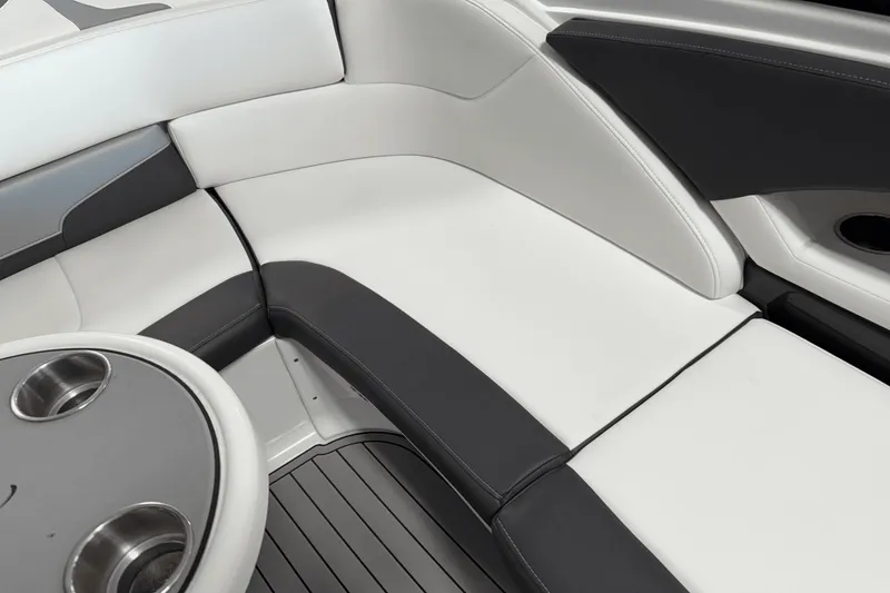 Slide: The Image of Monterey 224FS 2022 - 41