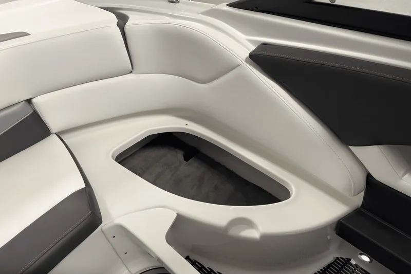 Slide: The Image of Monterey 224FS 2022 - 42