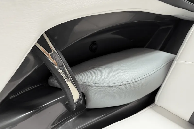 Slide: The Image of Monterey 224FS 2022 - 48