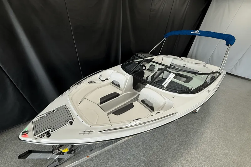 Slide: The Image of Monterey 224FS 2022 - 5