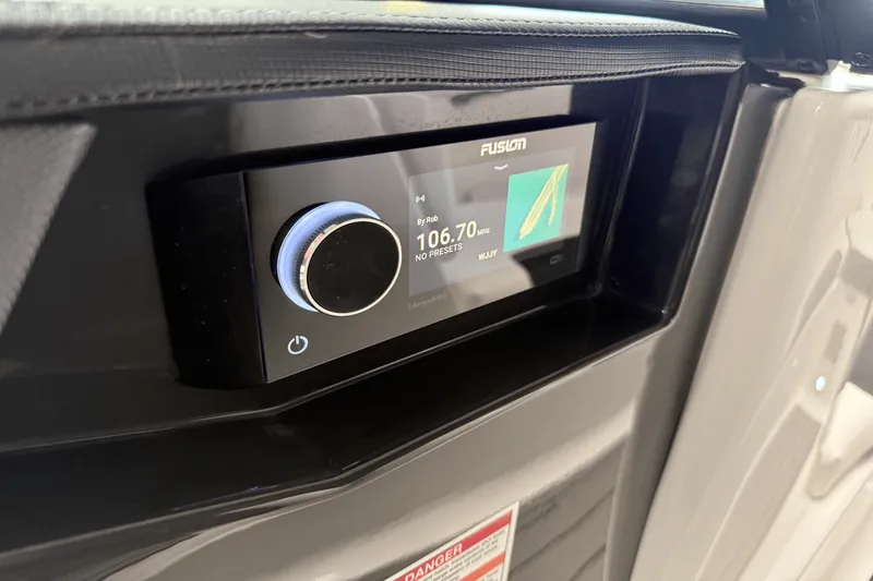 Slide: The Image of Monterey 224FS 2022 - 52