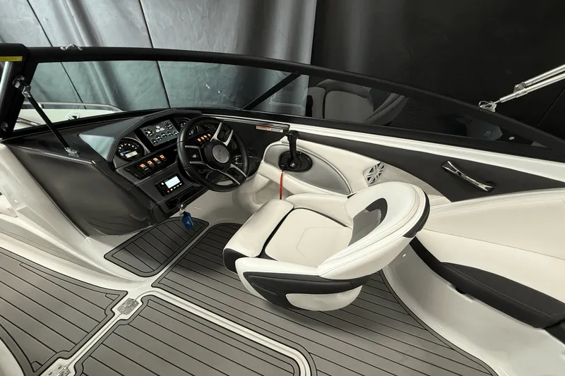 Slide: The Image of Monterey 224FS 2022 - 57