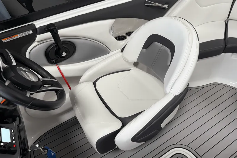 Slide: The Image of Monterey 224FS 2022 - 60