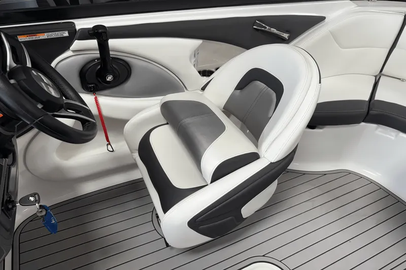 Slide: The Image of Monterey 224FS 2022 - 61