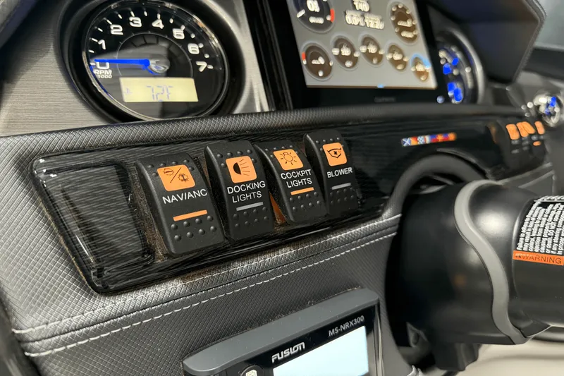 Slide: The Image of Monterey 224FS 2022 - 67