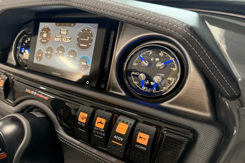 Slide: The Image of Monterey 224FS 2022 - 71