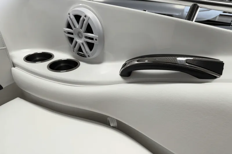 Slide: The Image of Monterey 224FS 2022 - 92