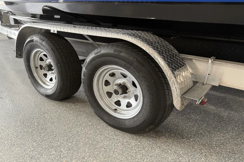 Slide: The Image of Monterey 224FS 2022 - 94